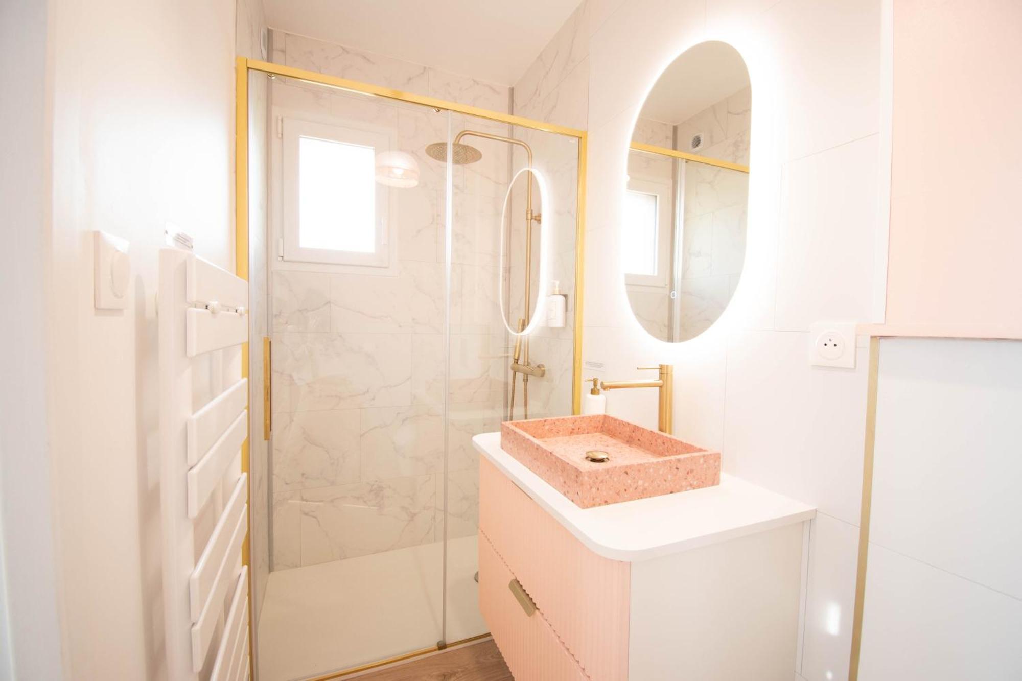 Studio Les 2 Fees - Jacuzzi - Deco Feerique Montfort-sur-Meu ภายนอก รูปภาพ